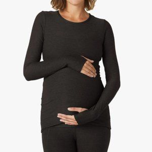 Beyond Yoga 1445 Featherweight Count On Me Maternity Crew Pullover in Dar…